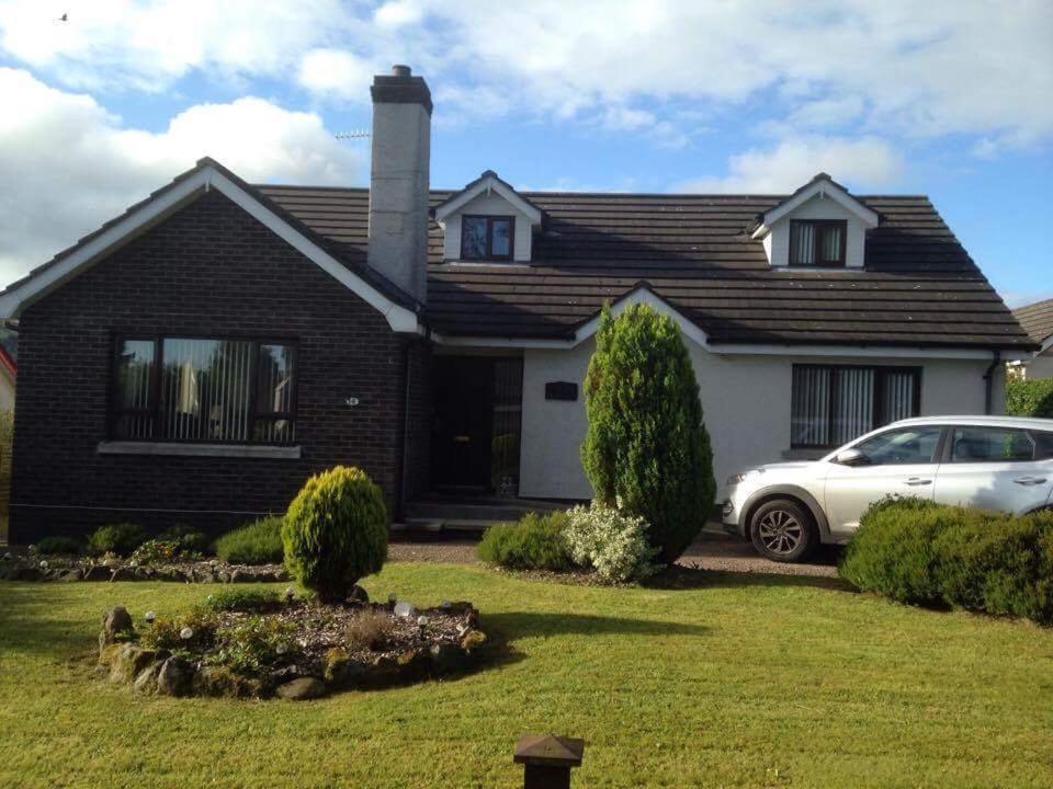 Tara House Bed & Breakfast Ballycastle Exterior photo